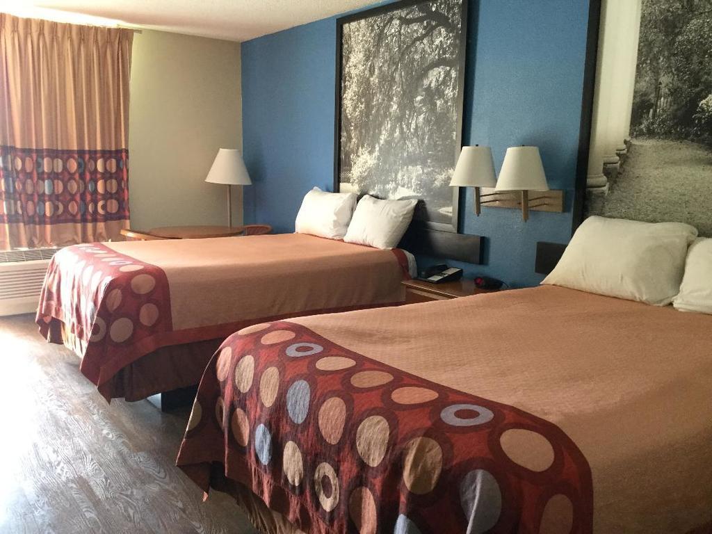 Super 8 By Wyndham Walterboro Hotel Buitenkant foto